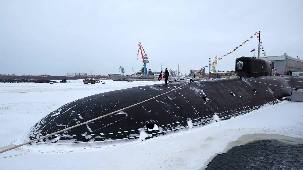 РИА Новости: зарплата командира атомной подлодки ВМФ составляет до 400 тысяч рублей