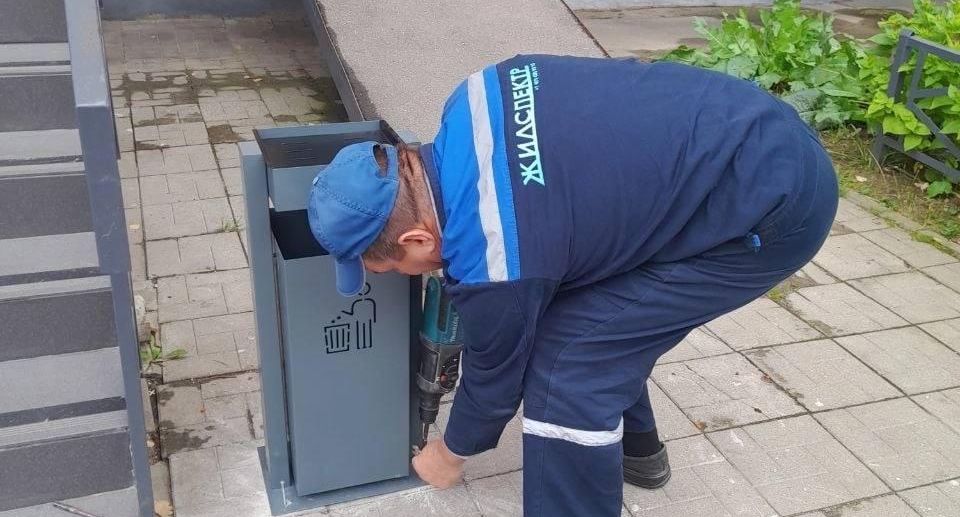 Около 8 тысяч урн отремонтировали во дворах Подмосковья с начала года