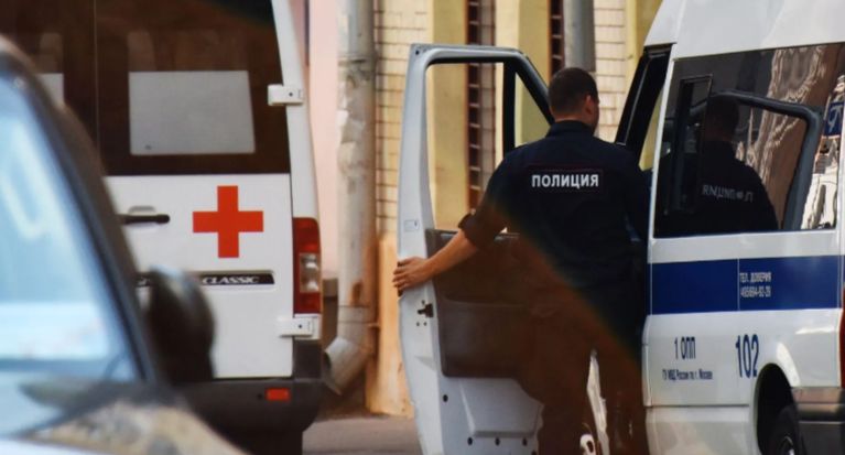 Мужчина толкнул петербуржца с парапета подземного перехода на Невском проспекте
