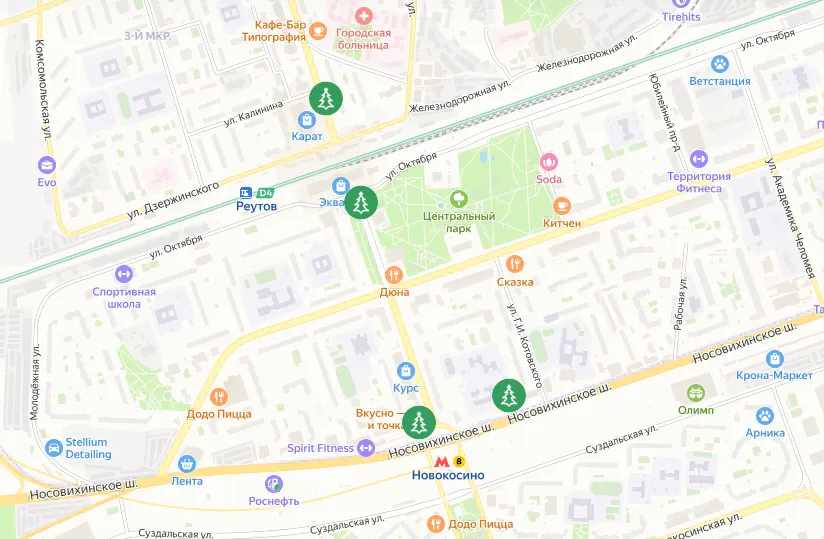 Желающие сравнить цены могут прогуляться совсем недалеко - до новокосинских елочных базаров