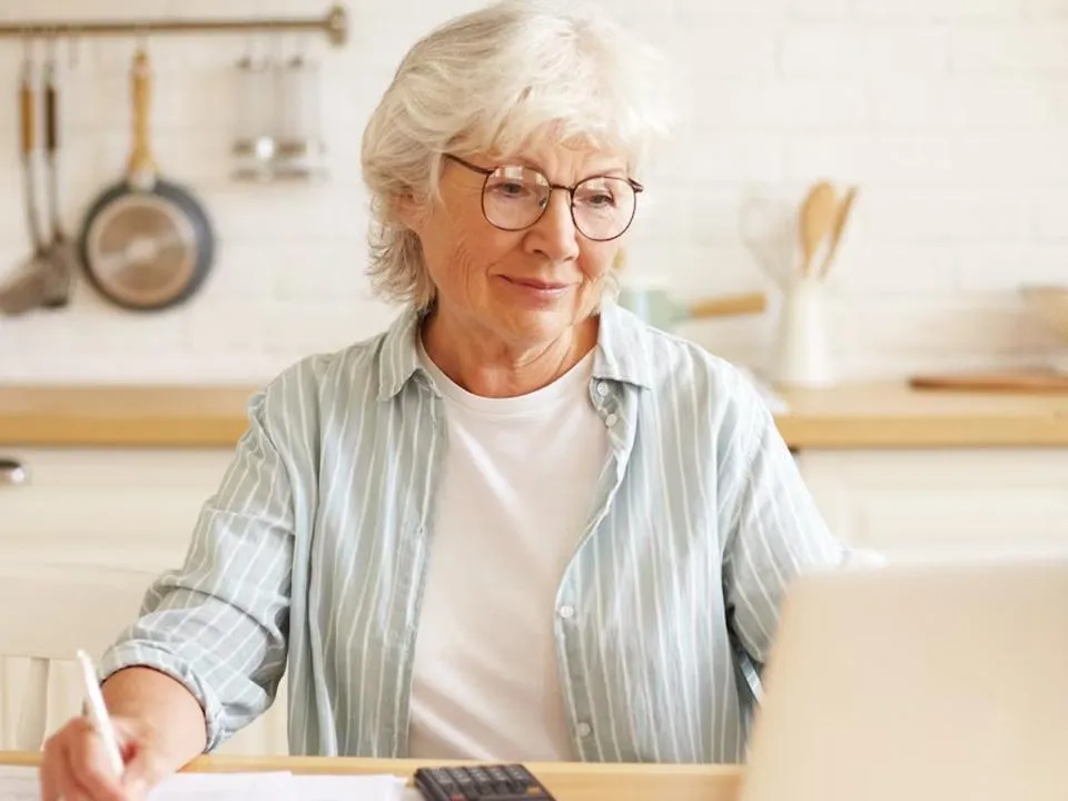 «Вклады проигрывают инфляции»: выяснилось, как накопить деньги на десятки лет вперед