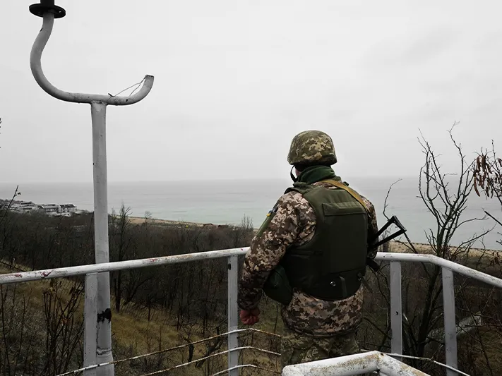 «Хватают женщин, молодежь, чуть ли не инвалидов» — военный эксперт о кадровом голоде ВСУ