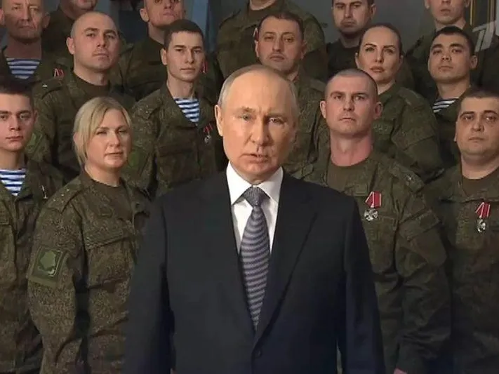 Эксперт высказался о новом формате новогоднего обращения Путина