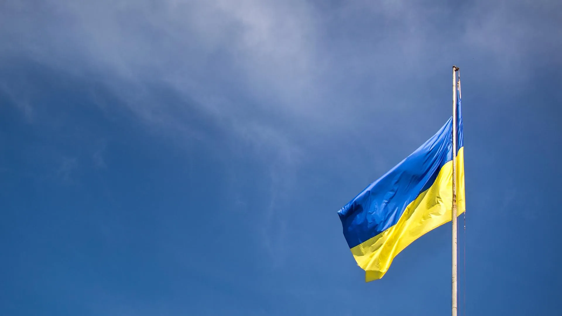 Украину призвали надеяться на развитие отношений РФ и США