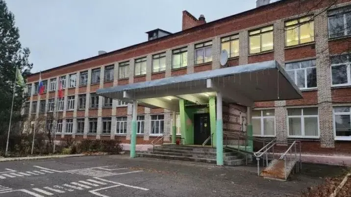 Демонтажные работы стартовали в здании Центра образования в Красноармейске