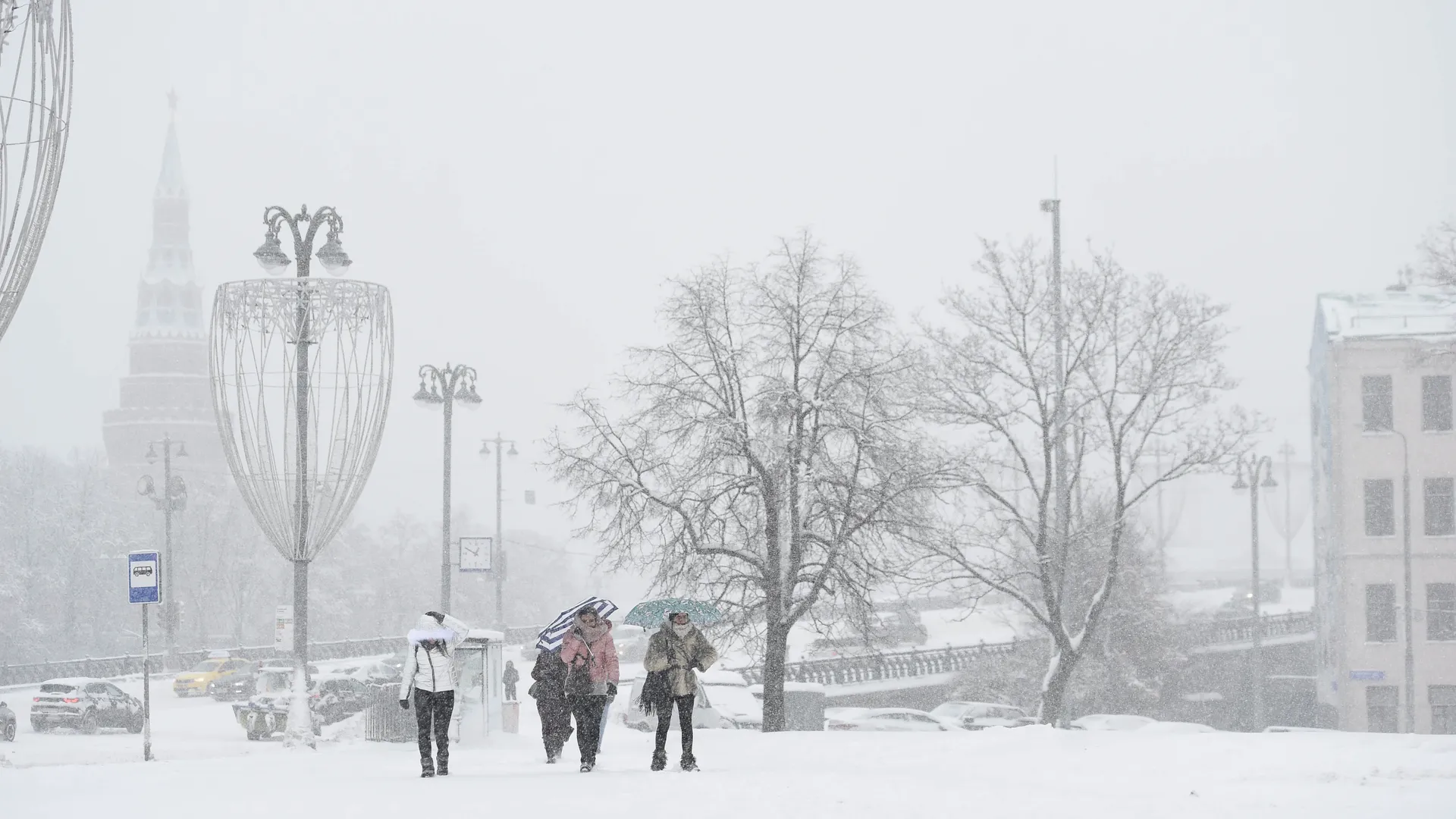 Регион под снежным фронтом: синоптики прогнозируют полуметровый слой снега