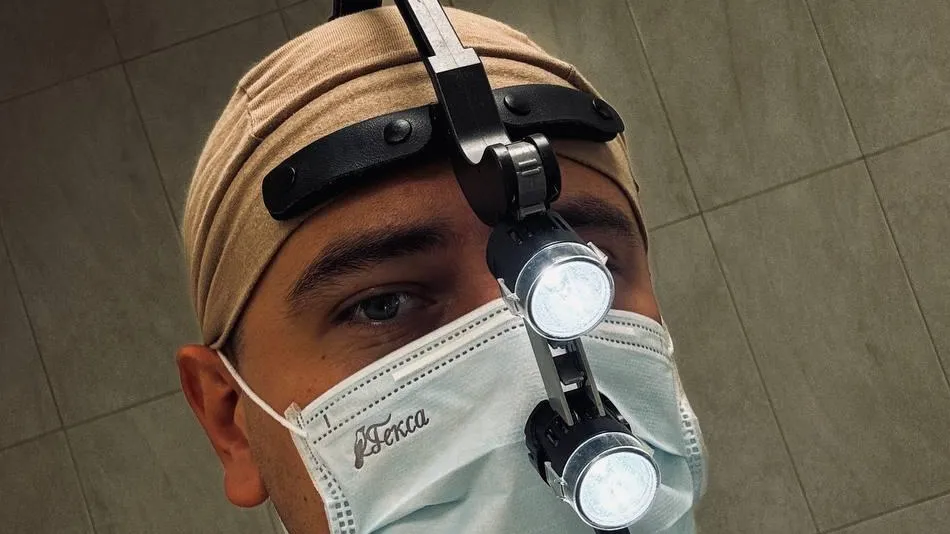 Фото: администрация г. о. Электросталь. На фото: Роман Гертнер за работой