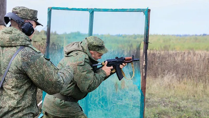 Шойгу сообщил, сколько добровольцев отправились на спецоперацию