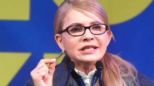 Тимошенко: Украина не прекращала закупать российский газ