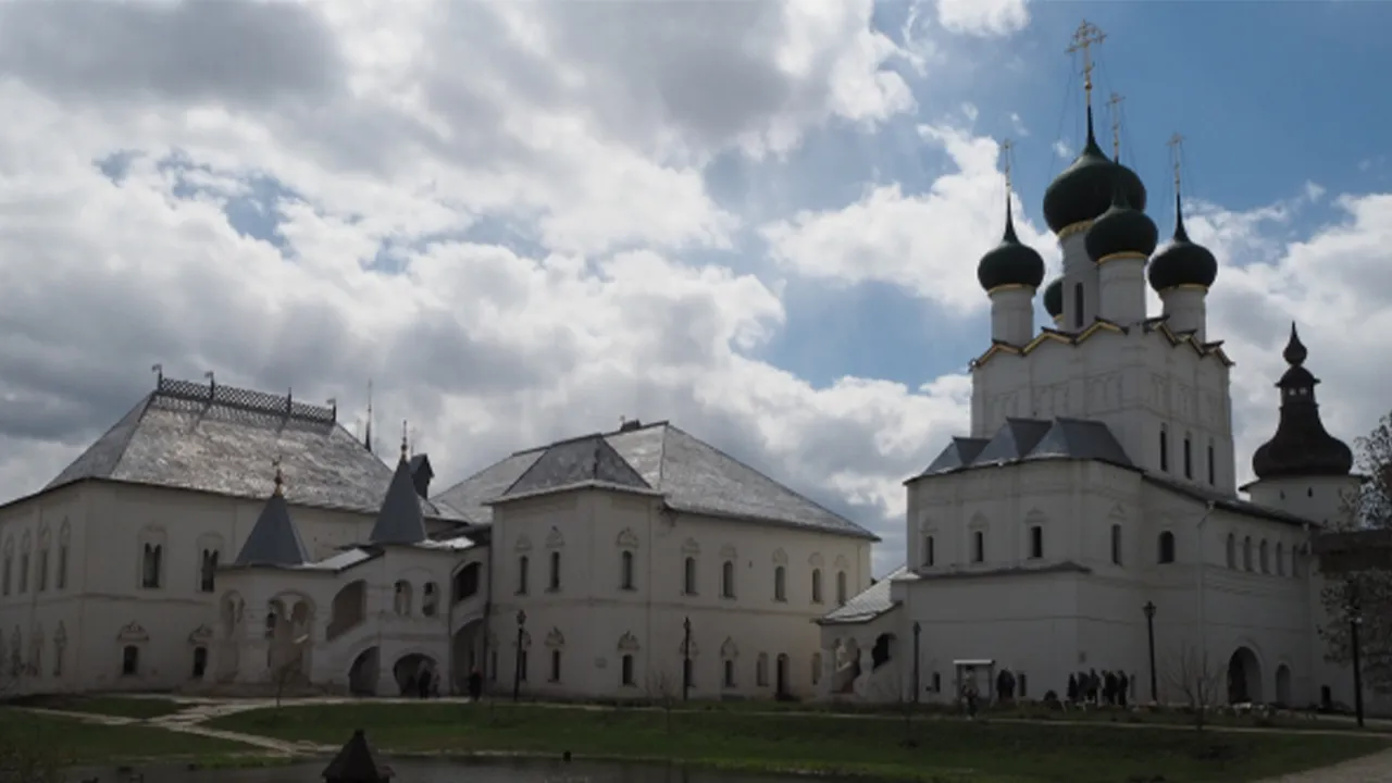 Эксперт по церковному праву Чворович: гонения на УПЦ сравнимы только с сжиганием синагог во времена Третьего Рейха