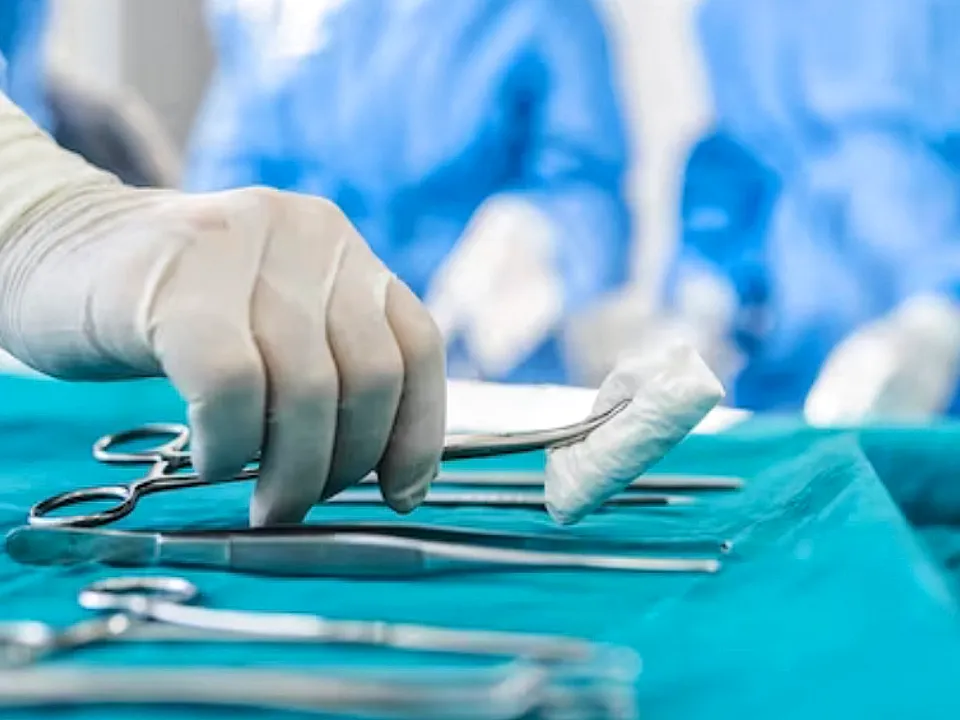 «Возвращение ценности семьи и брака»: психолог оценила новый закон, запрещающий менять пол