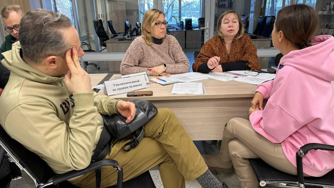 Сотрудники аппарата омбудсмена Подмосковья приняли участие в приеме участников СВО в Красногорске