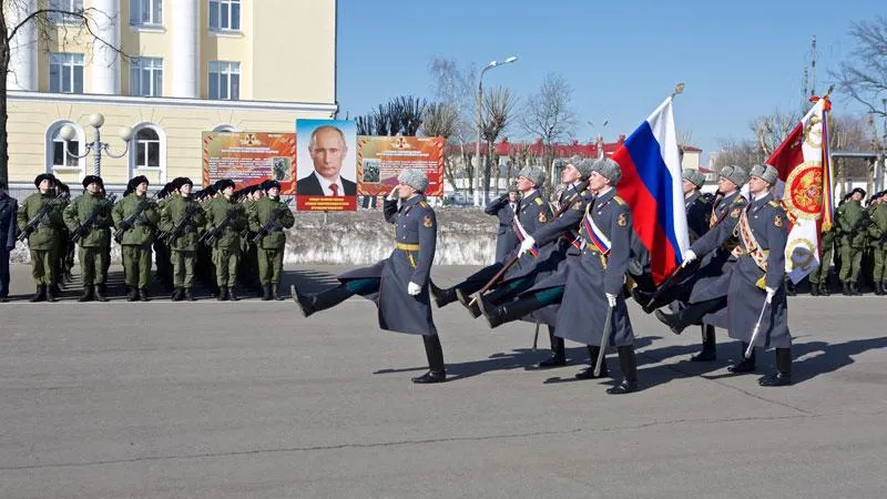 Военнослужащих дивизии им. Дзержинского наградили в честь 205-летия внутренних войск