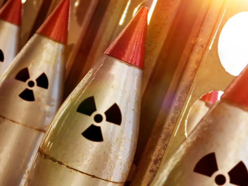 «Грязная бомба» для Киева: зачем Лондон и Париж повышают ставки в переговорах с РФ