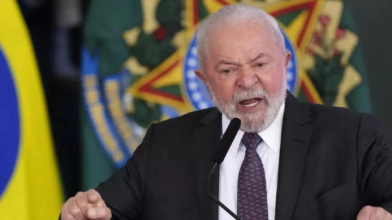 Президент Бразилии да Силва заявил, что не поедет ни в Россию, ни на Украину, пока стороны не урегулируют конфликт