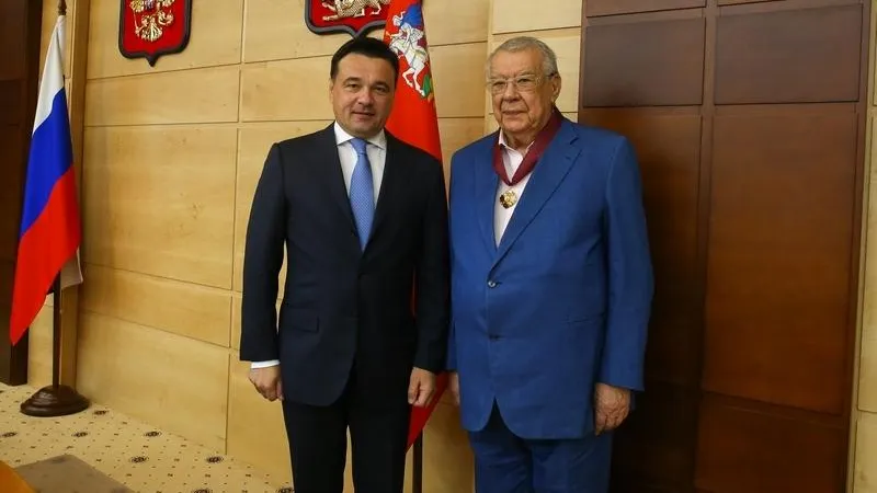 Президент МОНИИАГ получил от Воробьева орден за заслуги перед МО