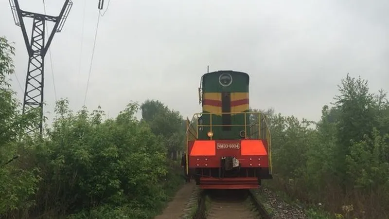 Тепловоз с мусором попал в «Засаду» в Красногорске