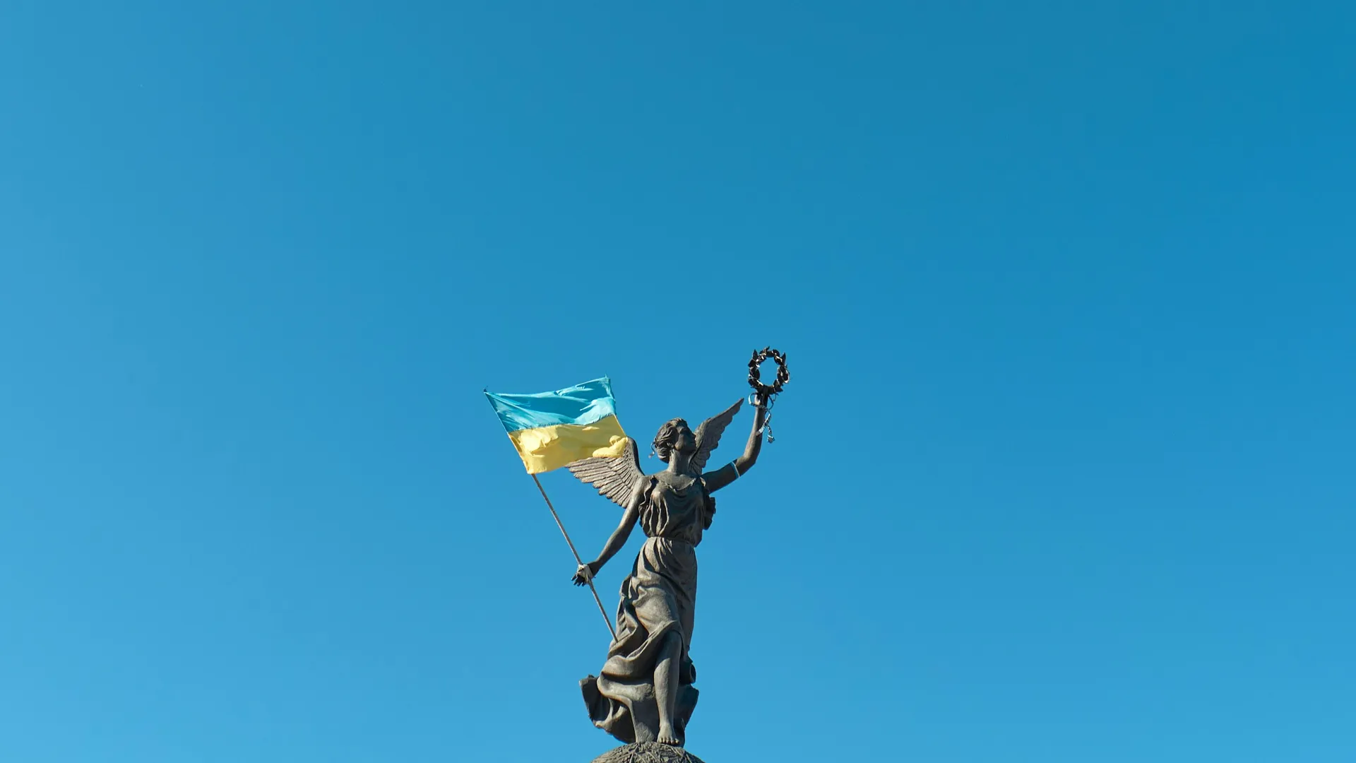 Порошенко назвал местонахождение украинских министров