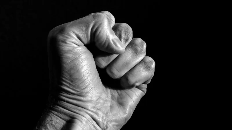 На одного из лидеров проекта #алкоконтроль напали во время ночного рейда в Подольске