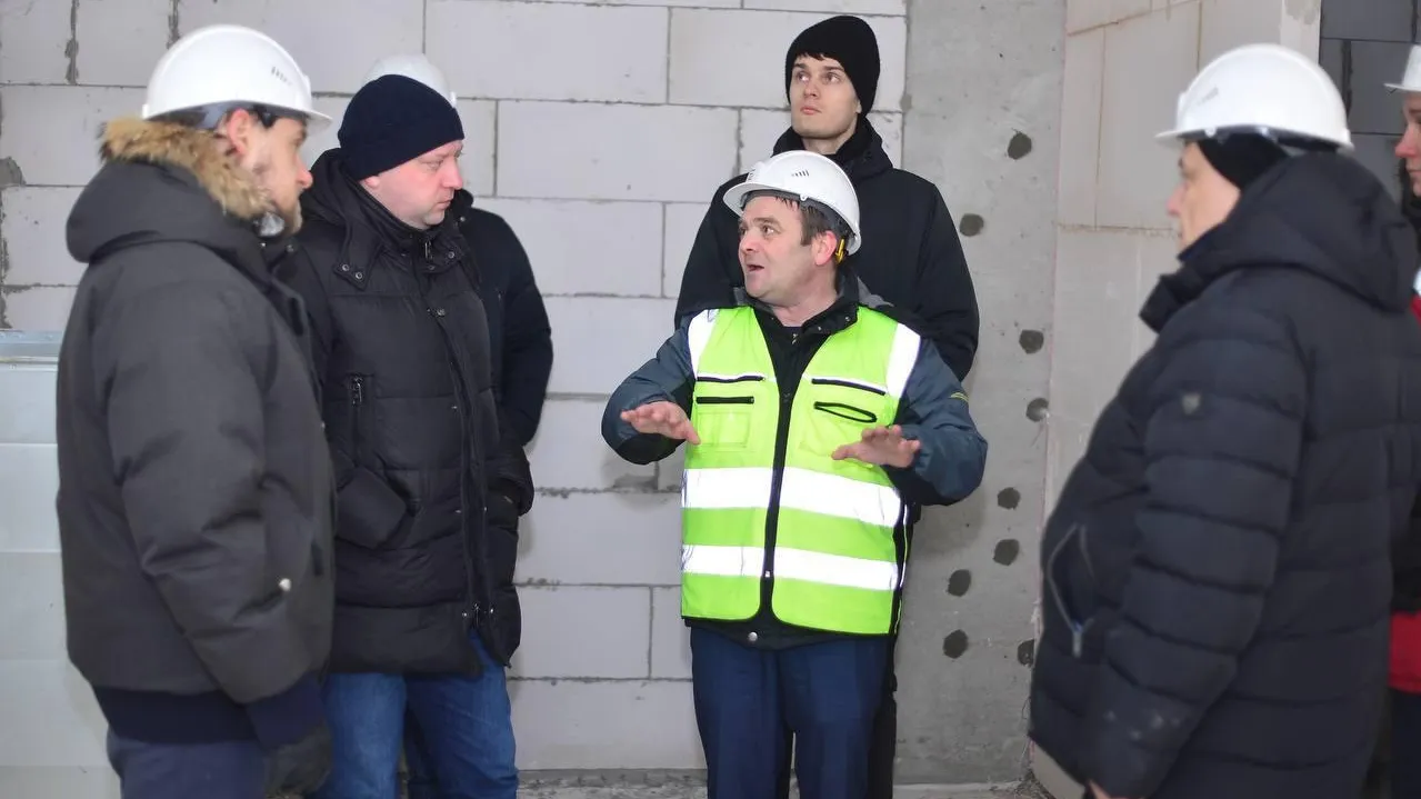 Жителей аварийных домов подмосковного поселка Туголесский бор переселят в новый дом