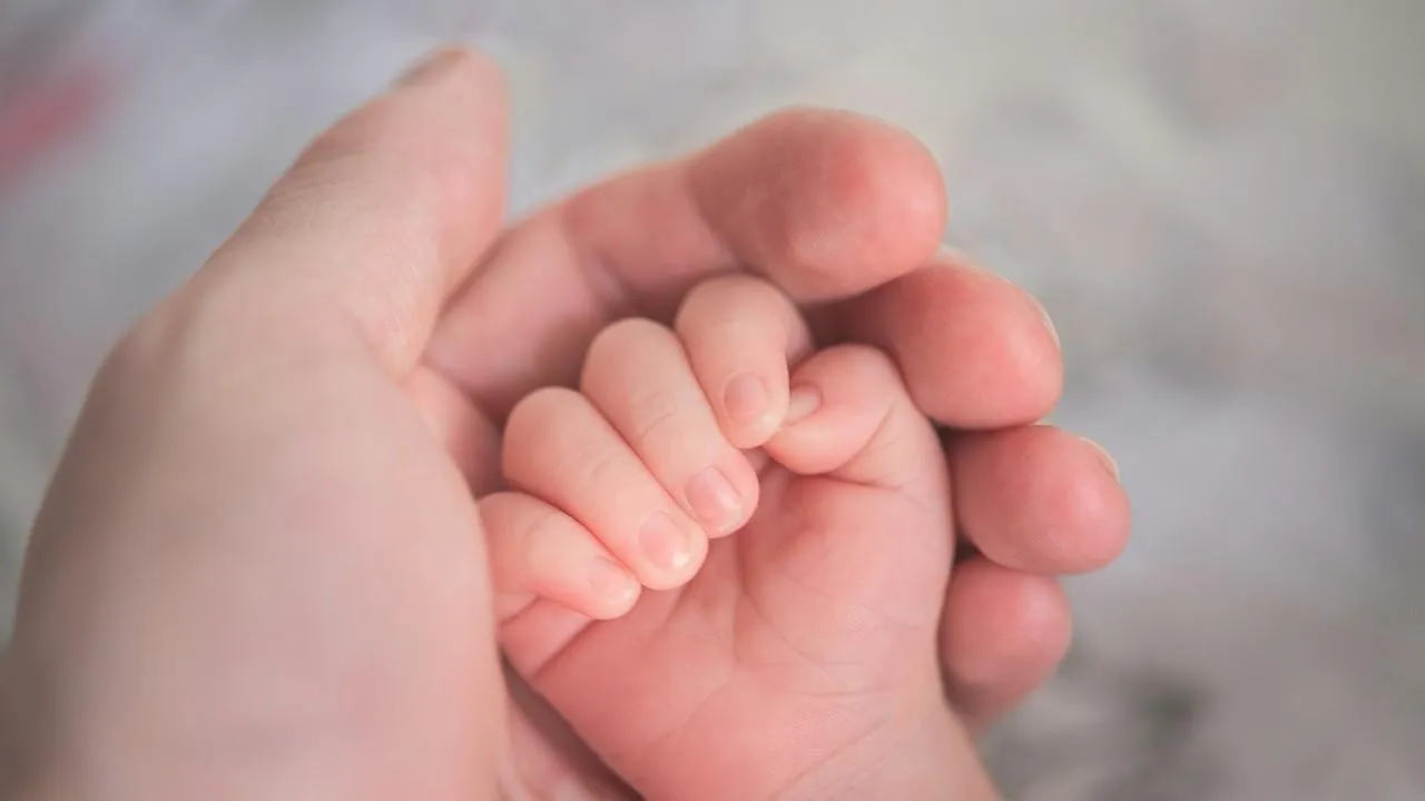 В Подмосковье с начала 2025 года мальчиков родилось больше, чем девочек
