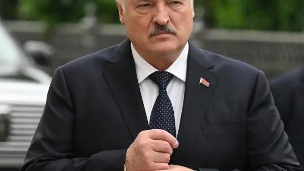 Лукашенко выразил уверенность, что до применения ядерного оружия не дойдет