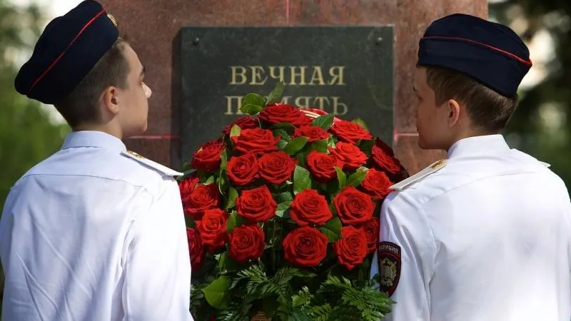 Память павших в годы войны почтили на Братском кладбище в Балашихе