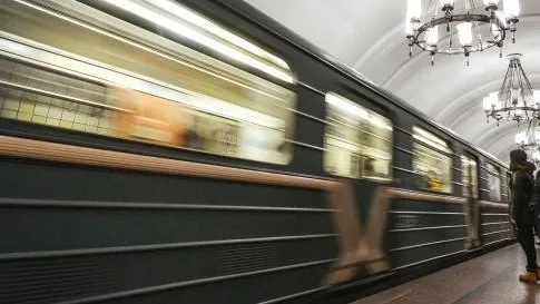 Стихи о любви прозвучат в столичной подземке в День всех влюбленных