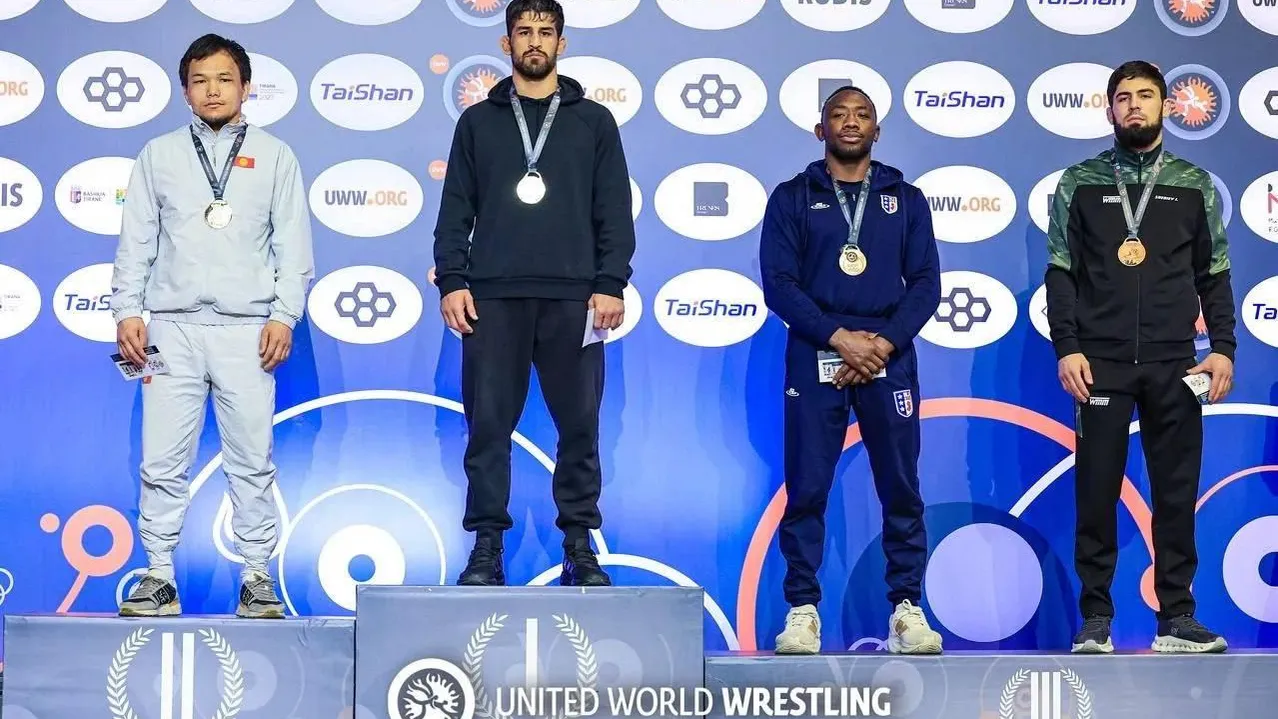 UNITED WORLD WRESTLING