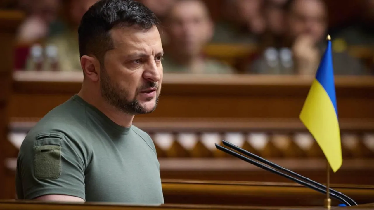 Экс-премьер Украины считает, что Запад срочно ищет замену Зеленскому