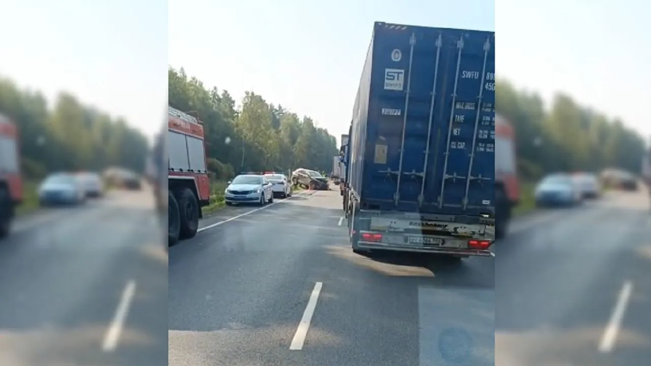 ДТП парализовало движение на трассе в Раменском округе