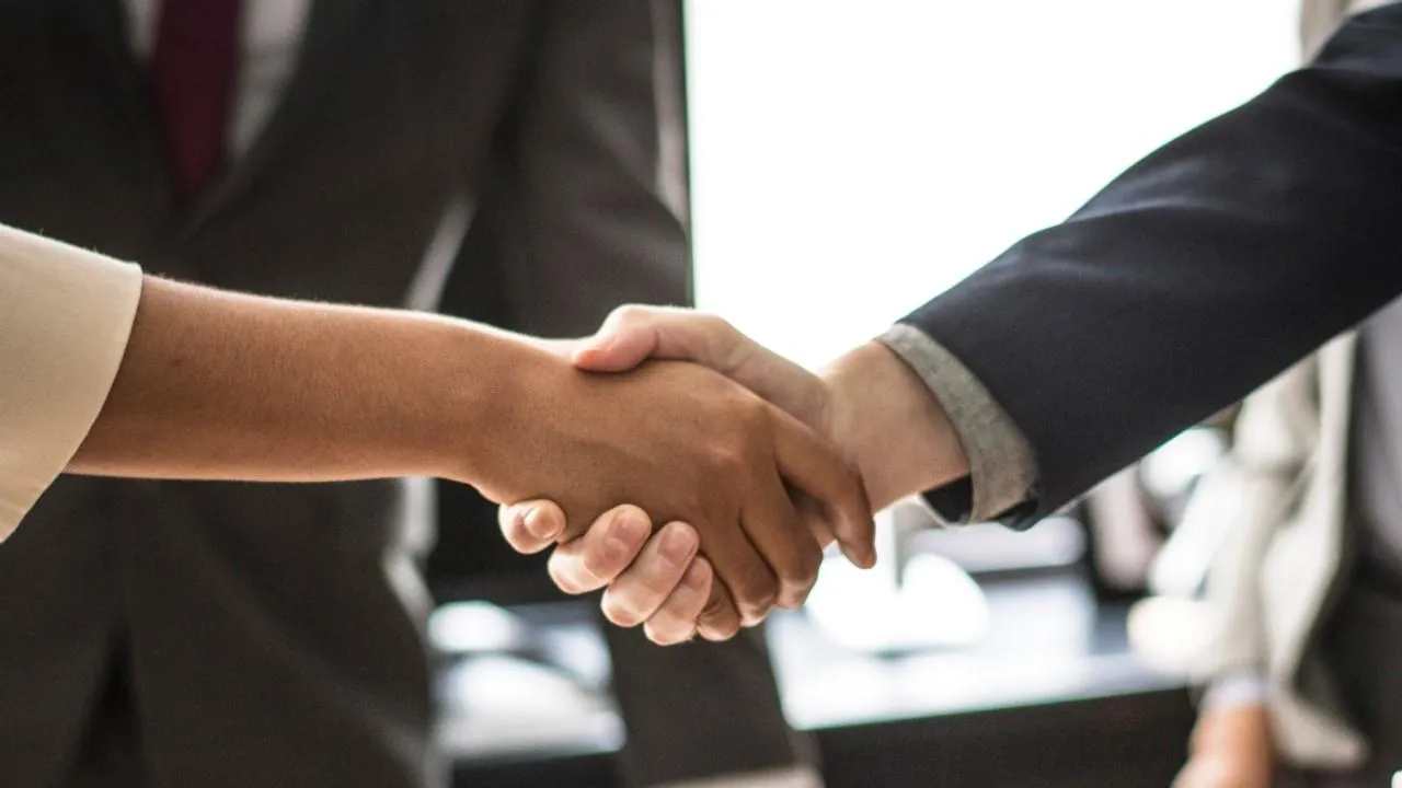 ФАС одобрила сделку по присоединению «Почта банка» к ВТБ