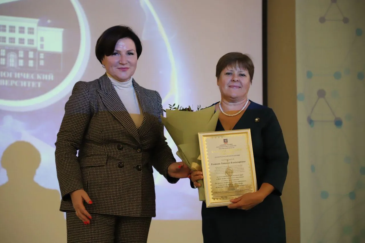 Автор: Роман Савельев