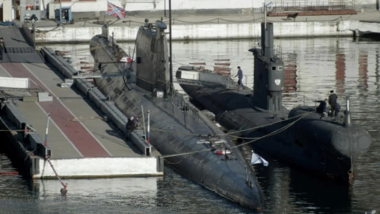 Украинские правоохранители обвинили в измене моряка, который не вывел подводную лодку из Крыма