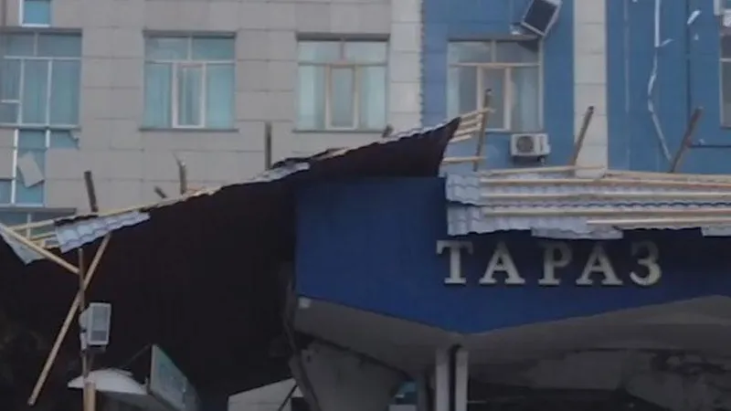 В Казахстане ураган стал причиной гибели трех человек
