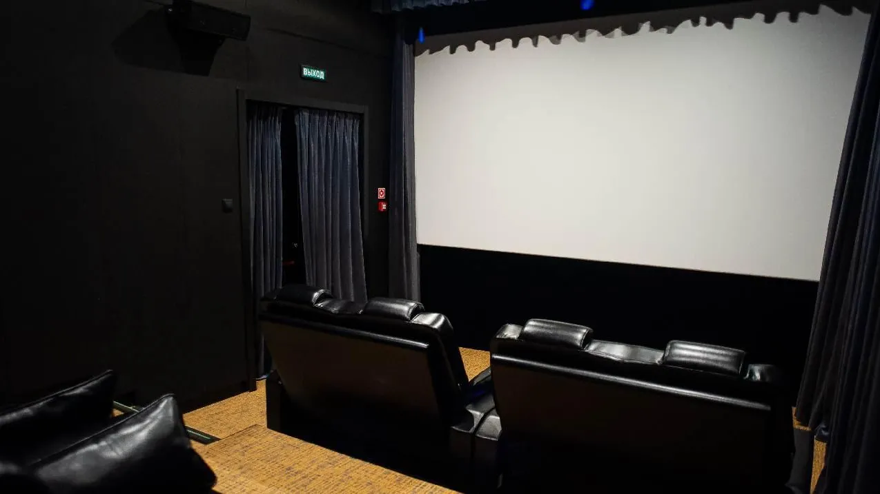 Кинотеатр «Сатурн» продают за 50 млн руб.: тольяттинцы сожалеют о его разрушении