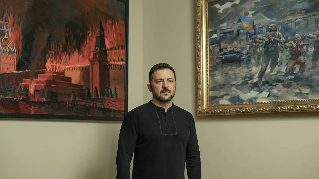 Политолог Марков пояснил смысл фото с взглядом Зеленского на горящий Кремль