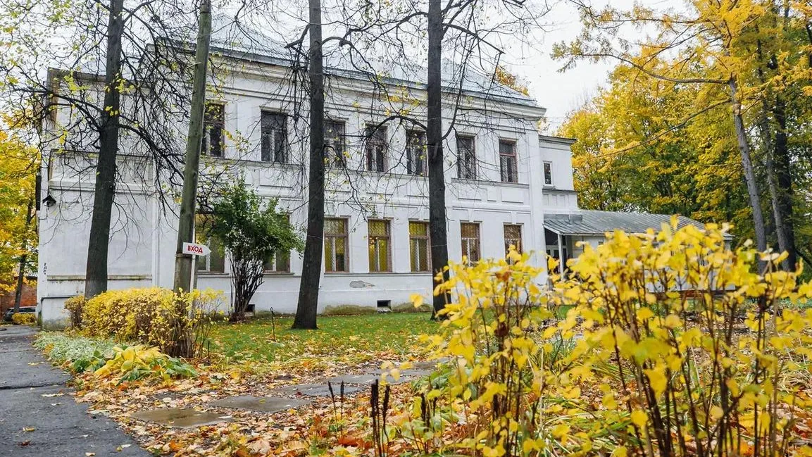 Александр Бурлаков