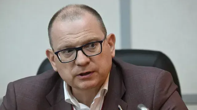 Сенатора Совета Федерации Константина Долгова поколотили в Москве