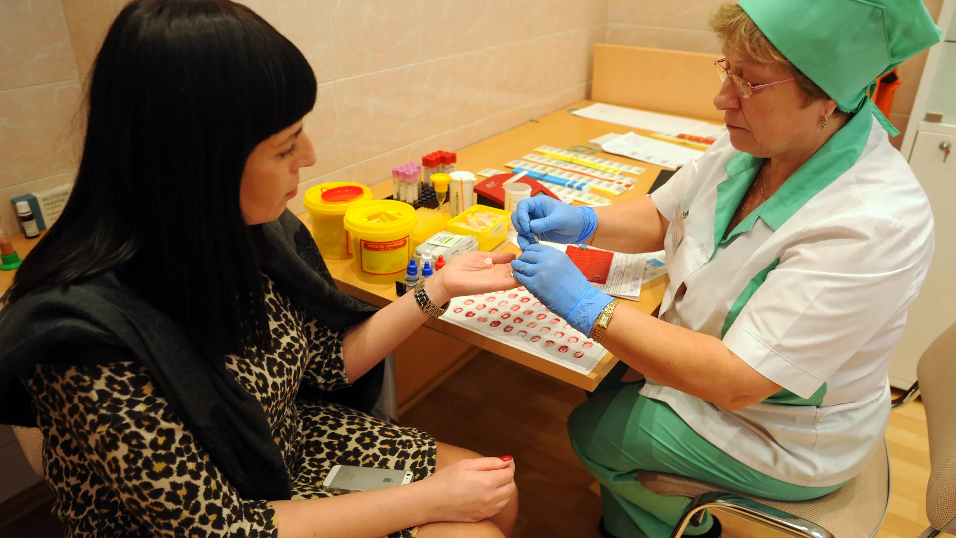 Акция по сбору крови в Доме Правительства МО