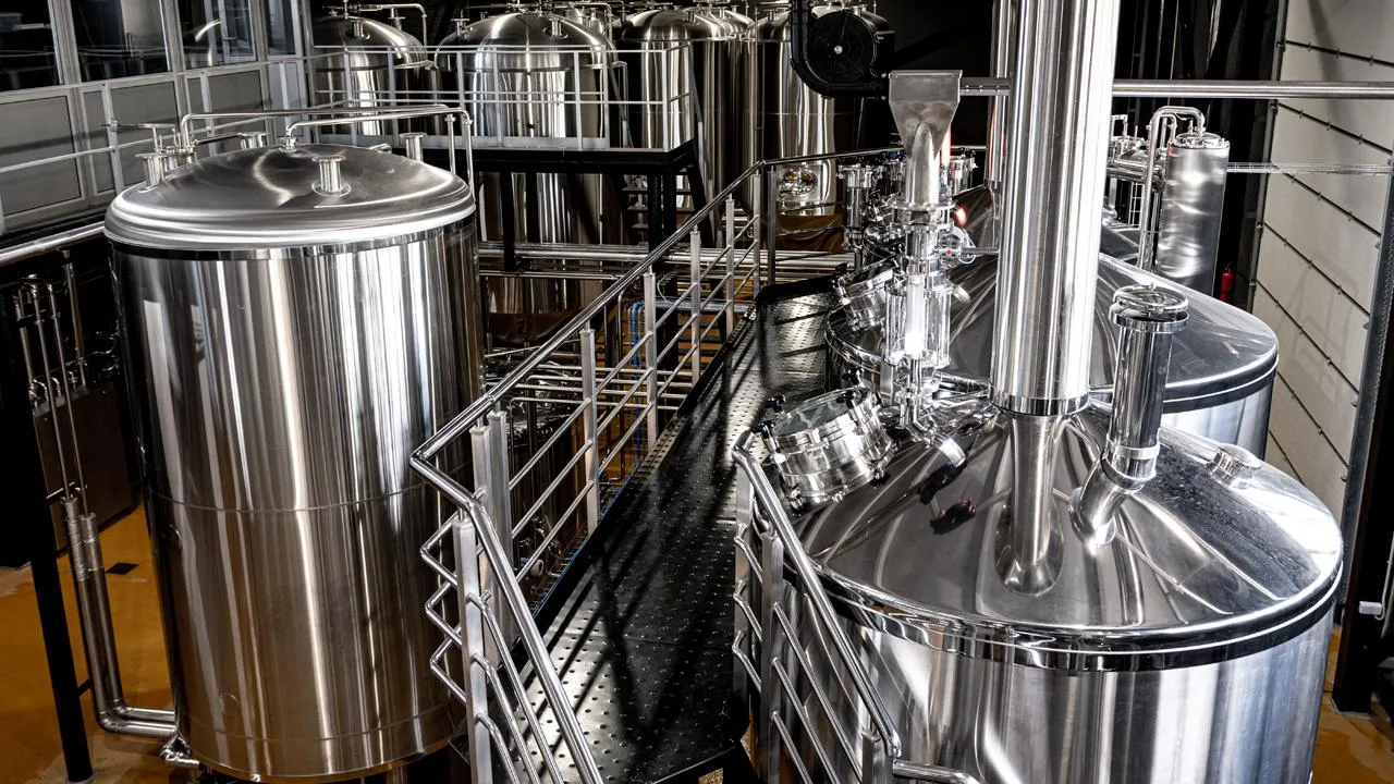 istockphoto.com/romaset