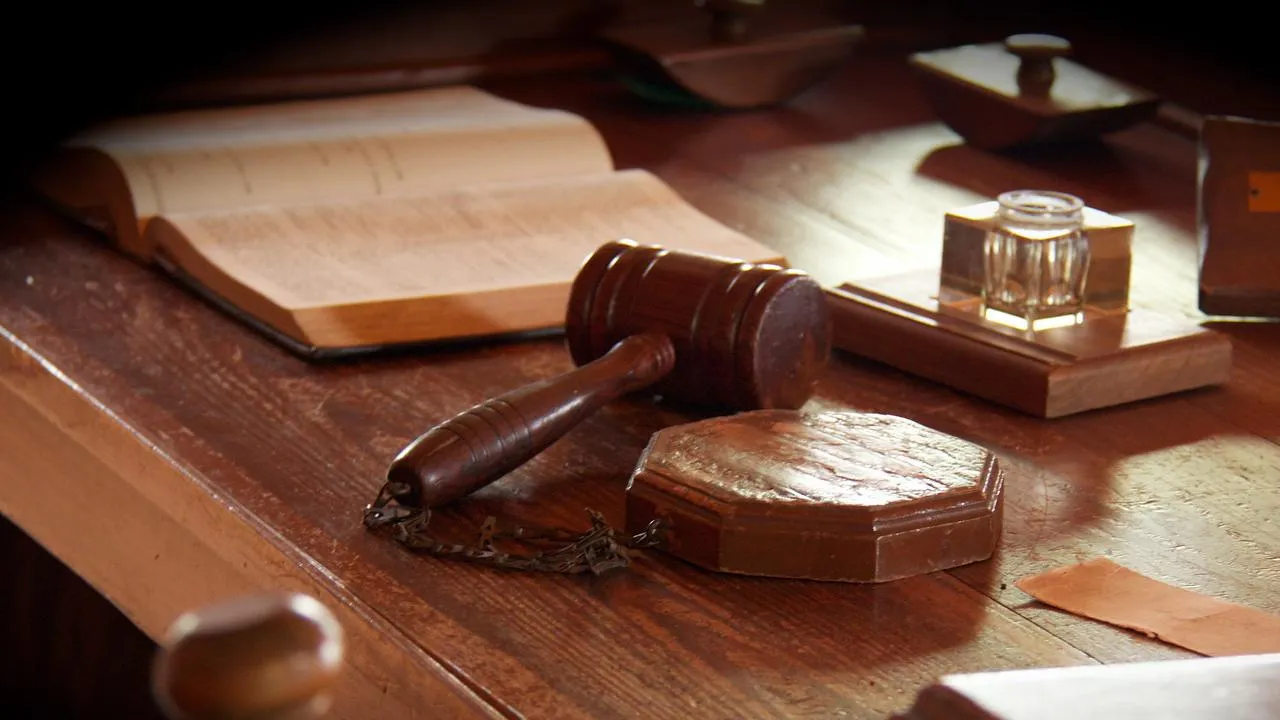 Тамбиеву дали 16 лет колонии за рекордную взятку в биткоинах