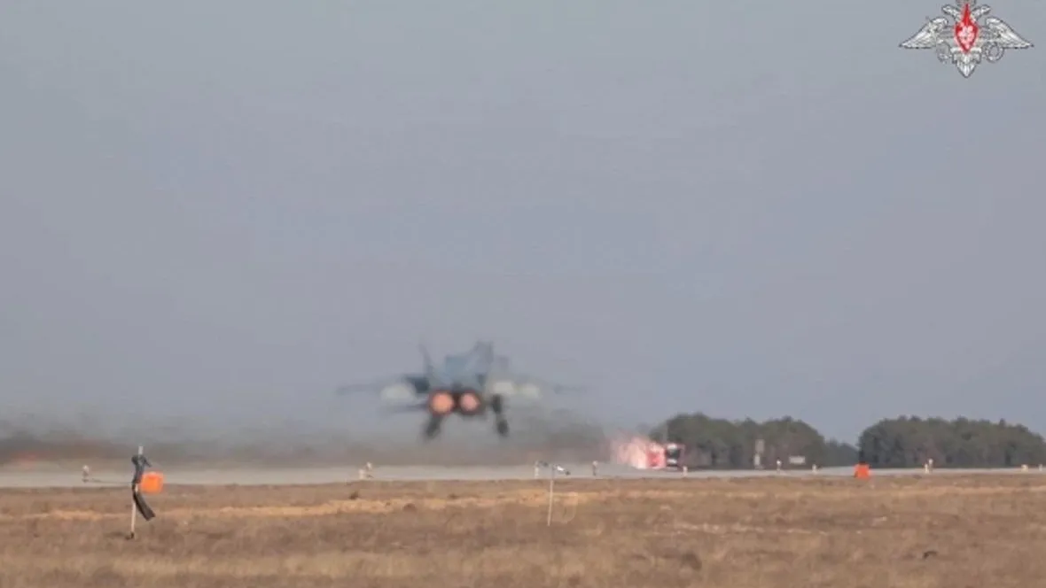 Российские военные предлагают ВСУ сдаться с помощью листовок