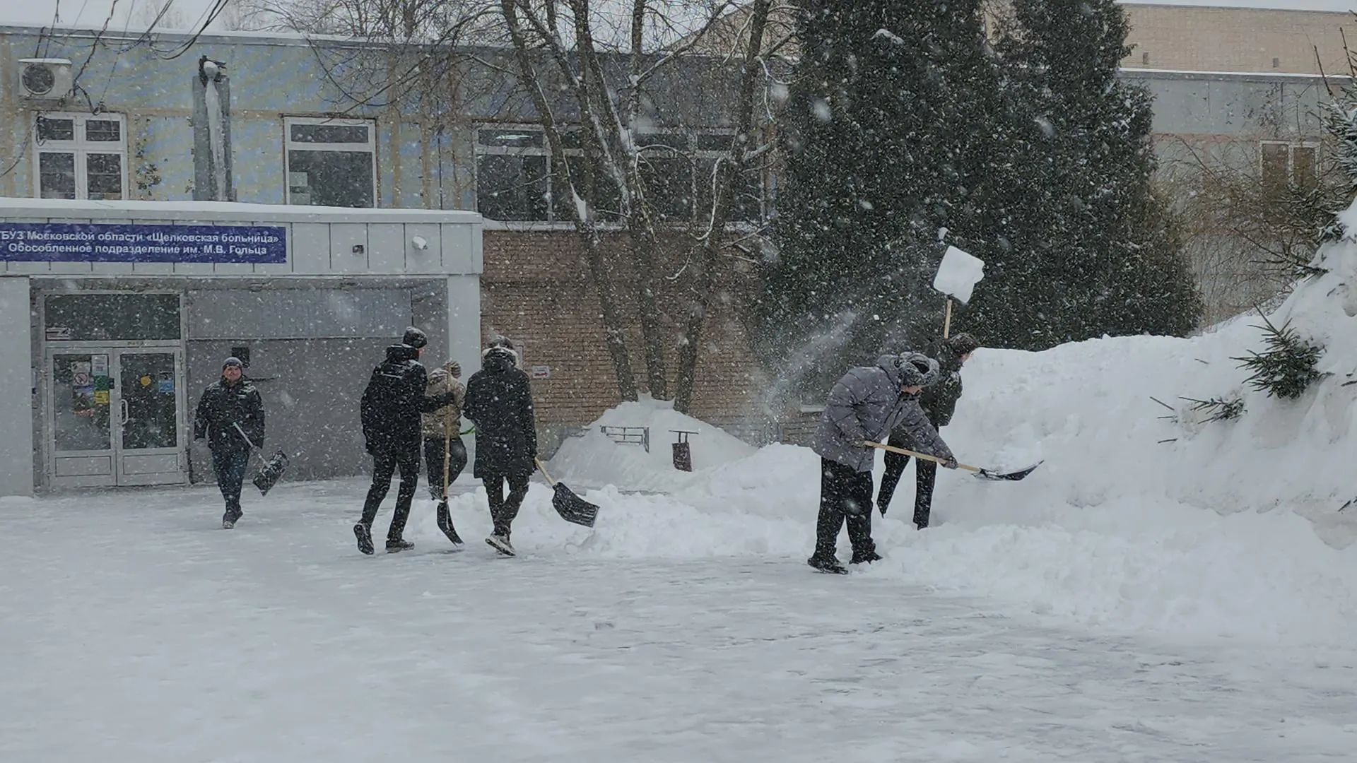Роман Кутузова