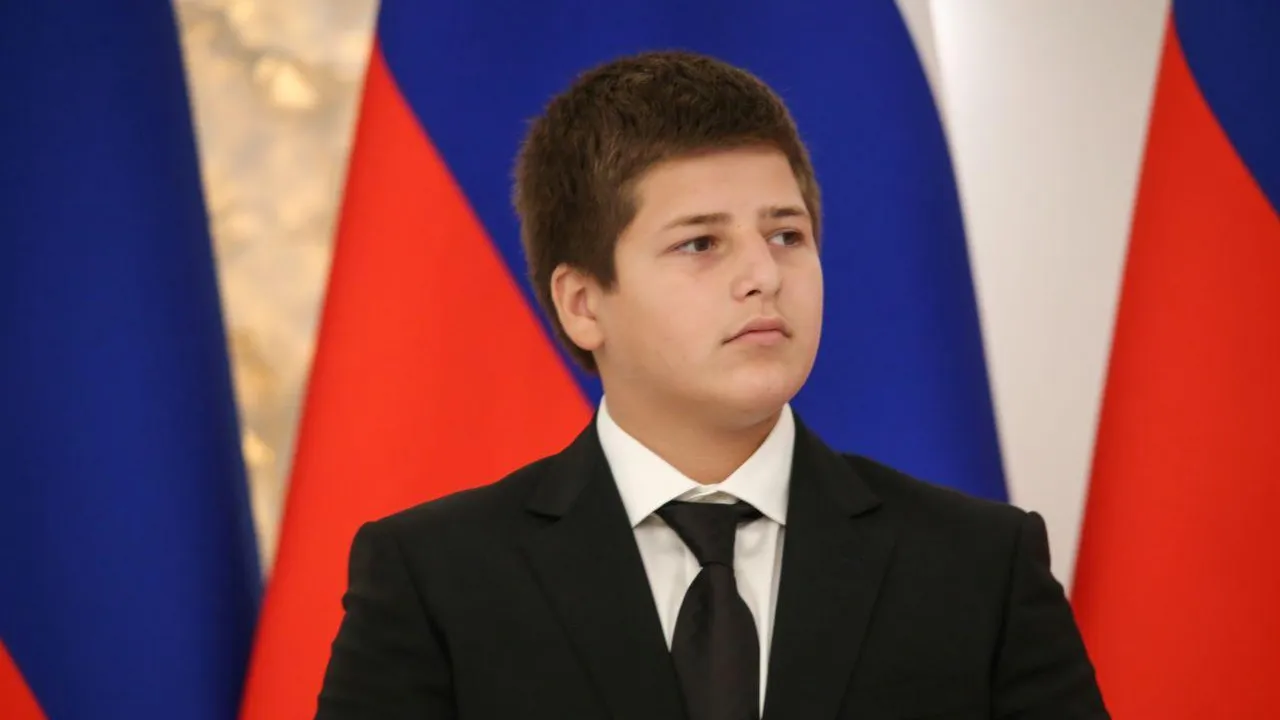 15-летний сын Кадырова получил орден за защиту ценностей ислама