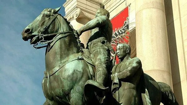 В США решили снести памятник Теодору Рузвельту