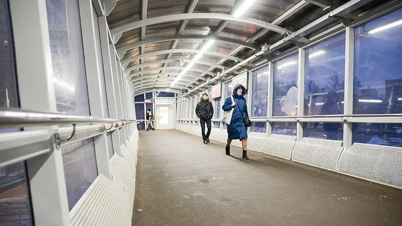  В Подмосковье строится 14 новых пешеходных мостов через ж/д