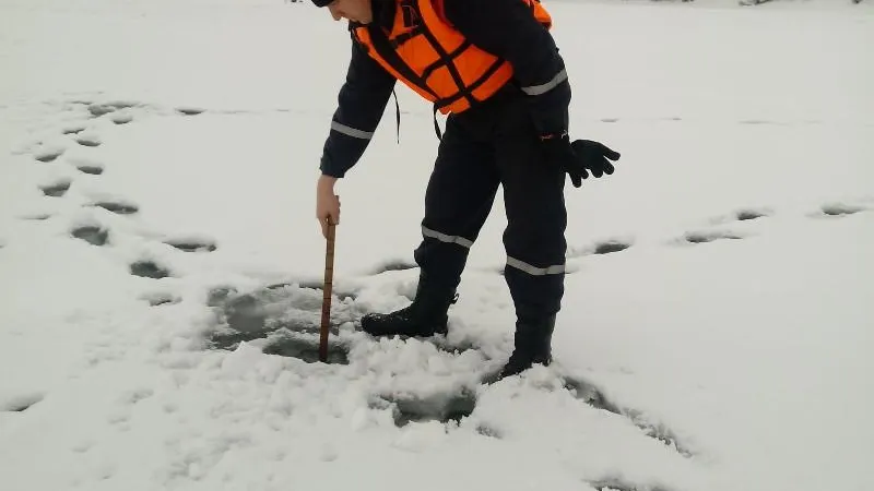Четырнадцать водоемов с критически тонким льдом выявили в Подмосковье