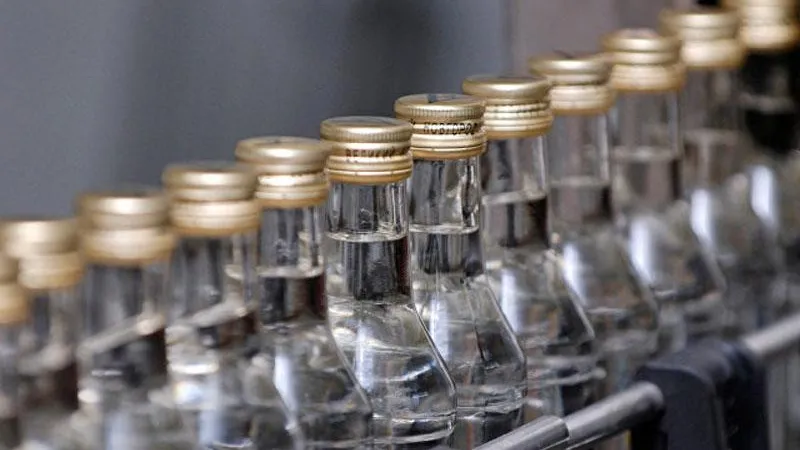 Цех по производству контрафактной алкогольной продукции ликвидировали в Дмитрове