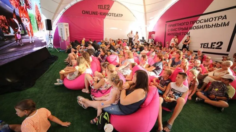 Tele2 покажет кино в Подмосковье